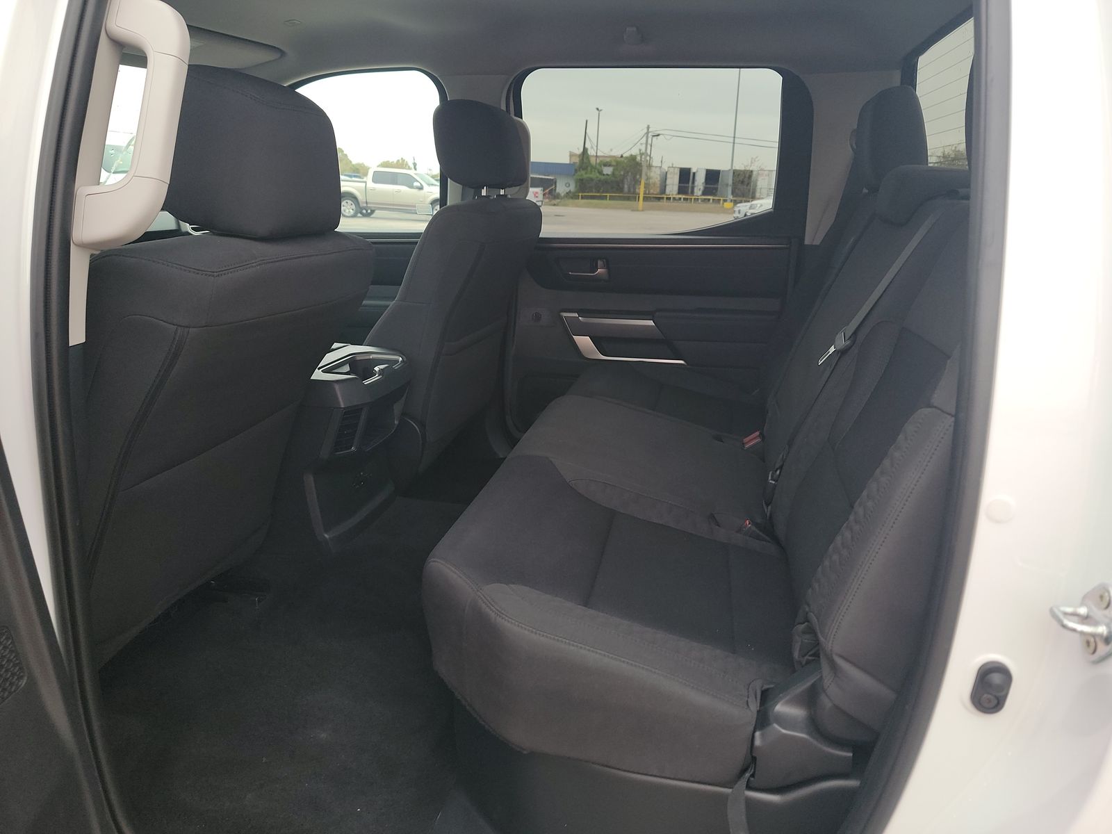 2024 Toyota Tundra SR5 AWD