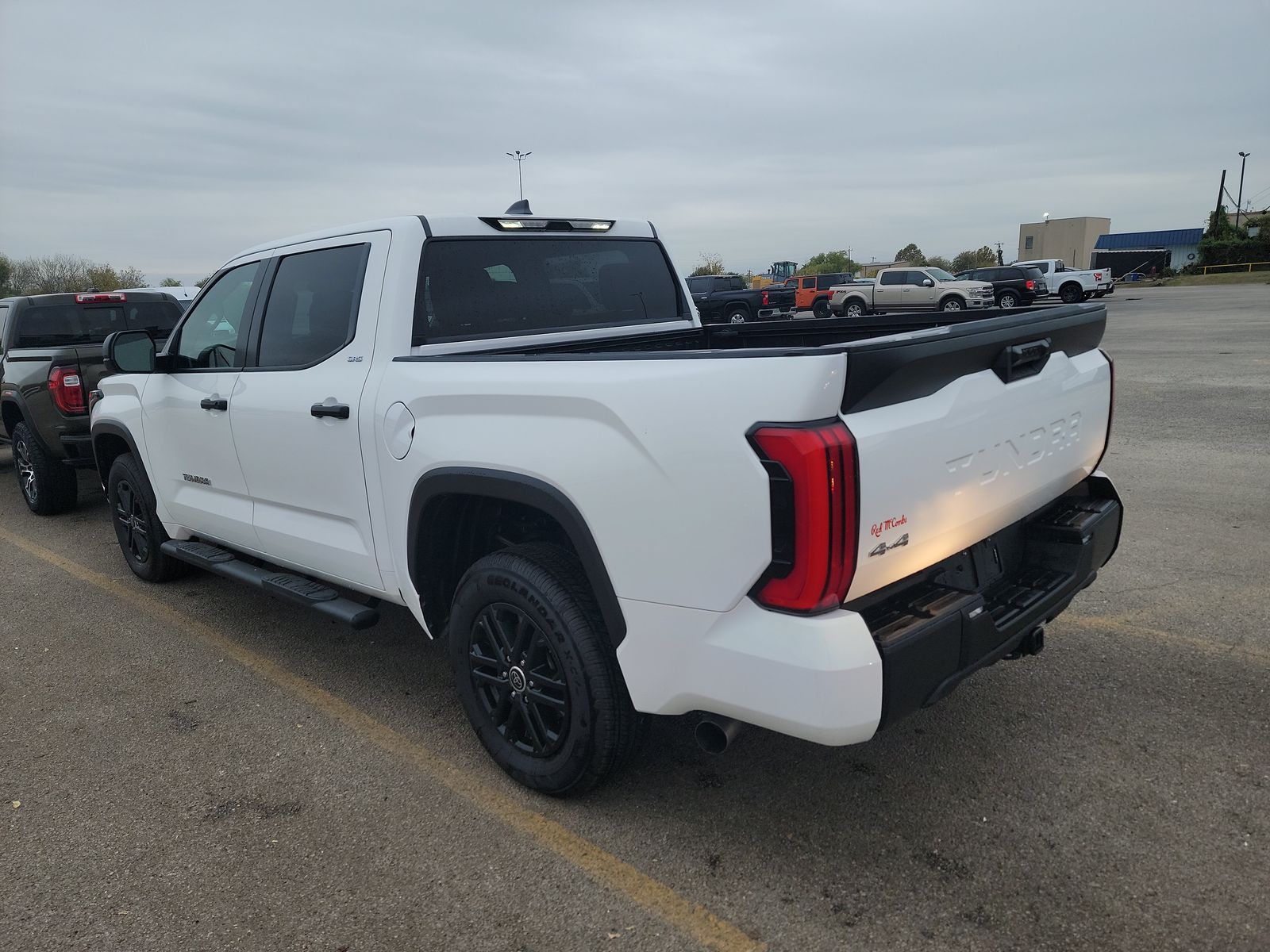 2024 Toyota Tundra SR5 AWD