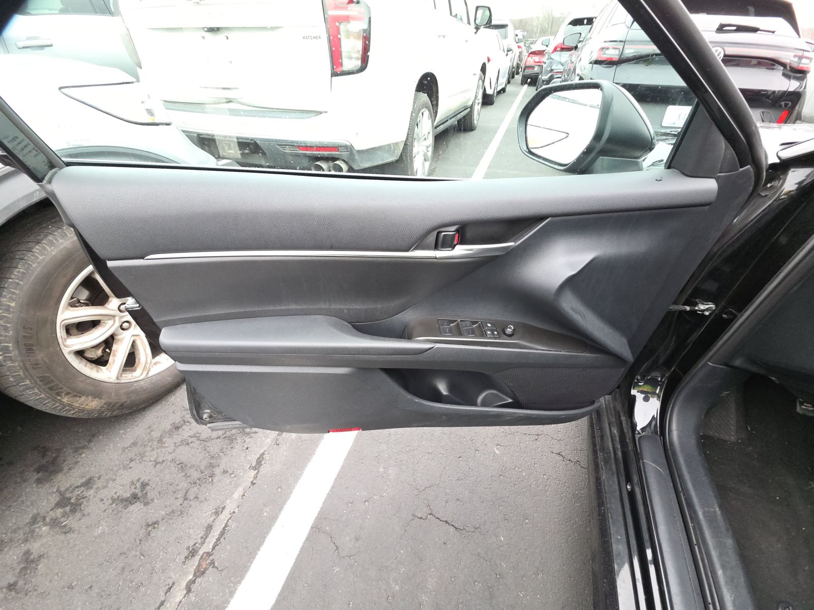 2024 Toyota Camry SE FWD