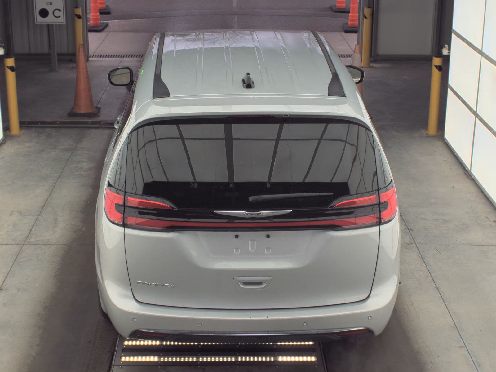 2024 Chrysler Pacifica Touring L FWD