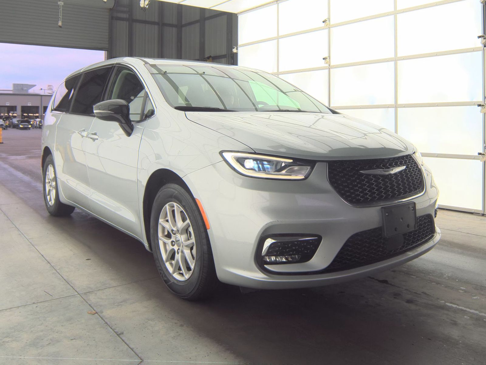 2024 Chrysler Pacifica Touring L FWD