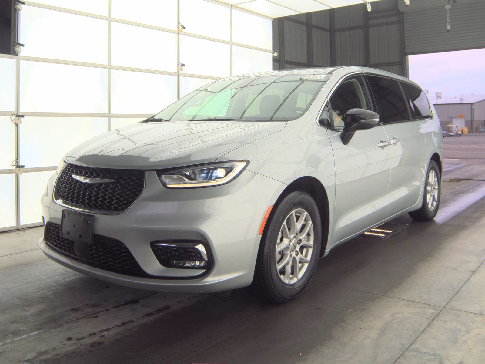 2024 Chrysler Pacifica Touring L FWD