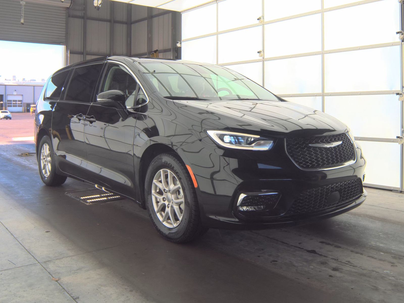 2024 Chrysler Pacifica Touring L FWD