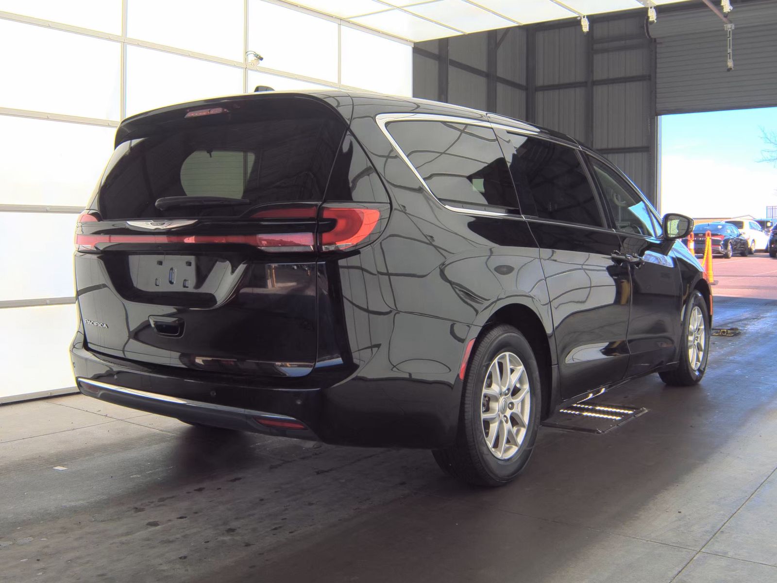 2024 Chrysler Pacifica Touring L FWD