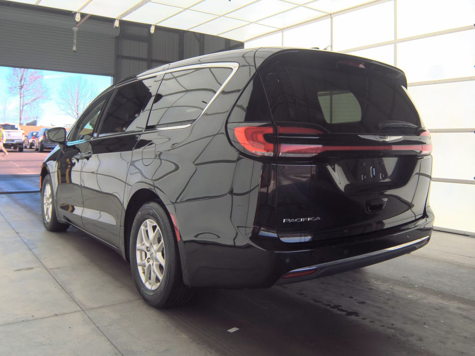 2024 Chrysler Pacifica Touring L FWD