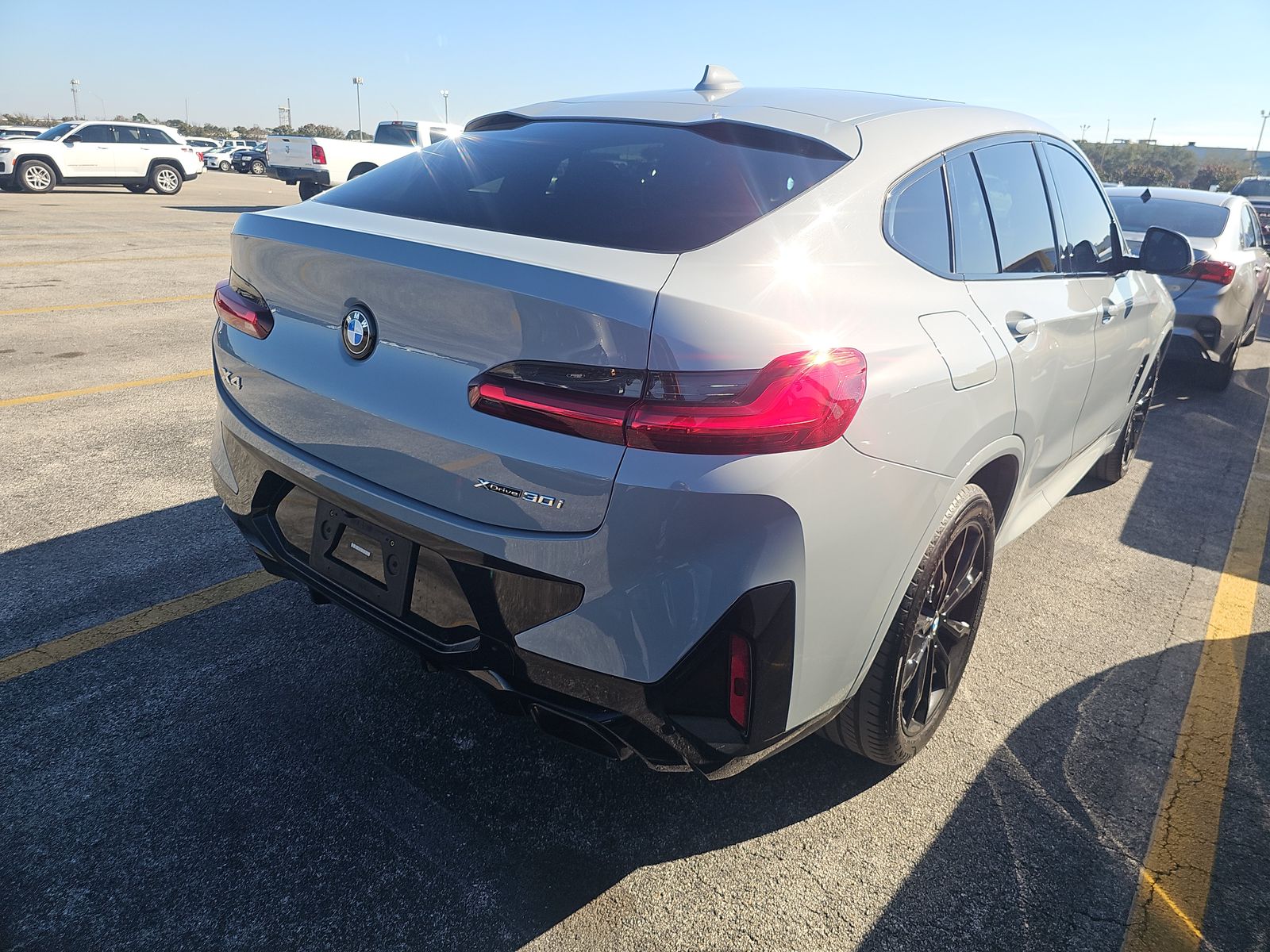 2023 BMW X4 xDrive30i AWD