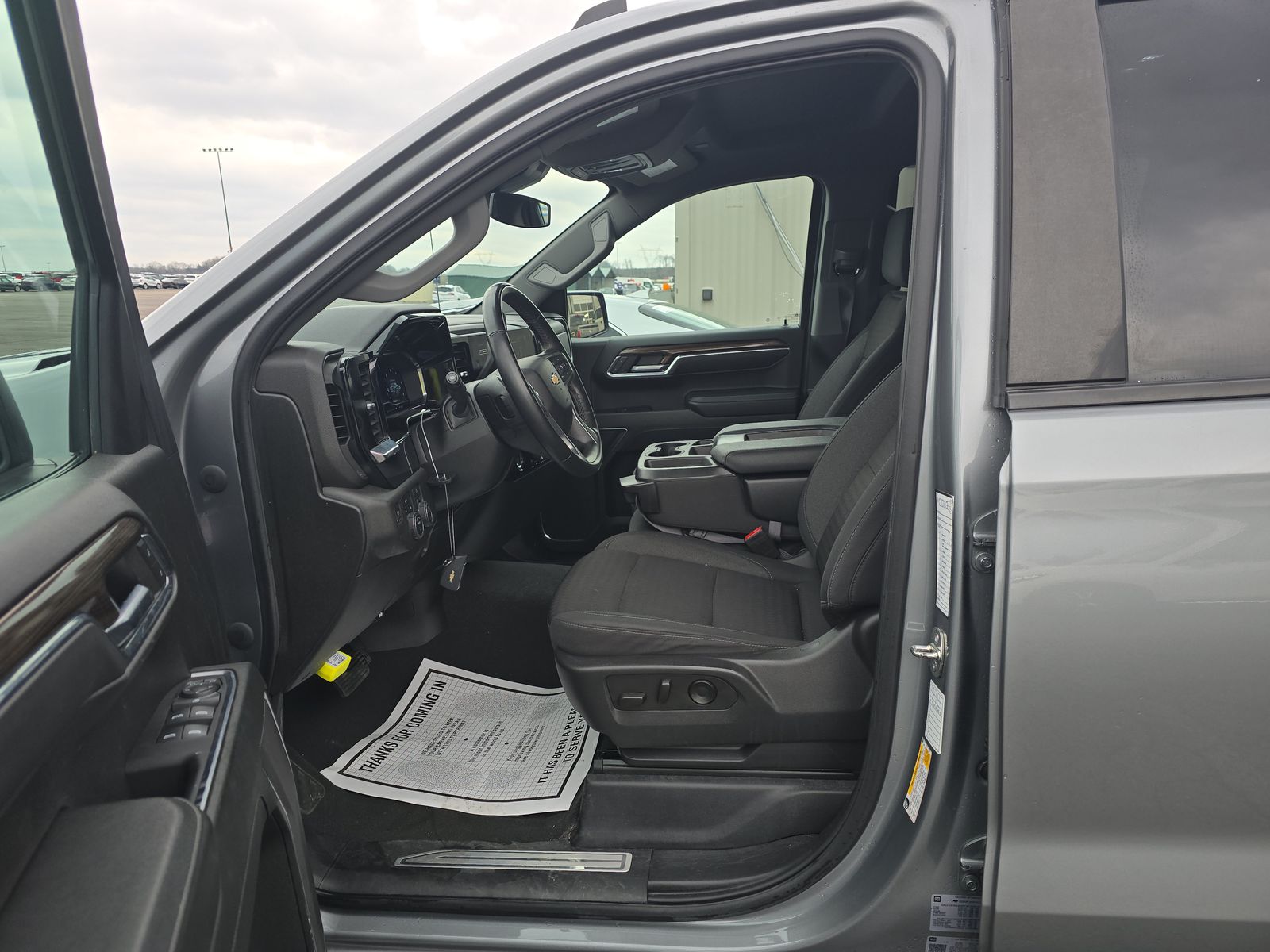 2023 Chevrolet Silverado 1500 LT AWD