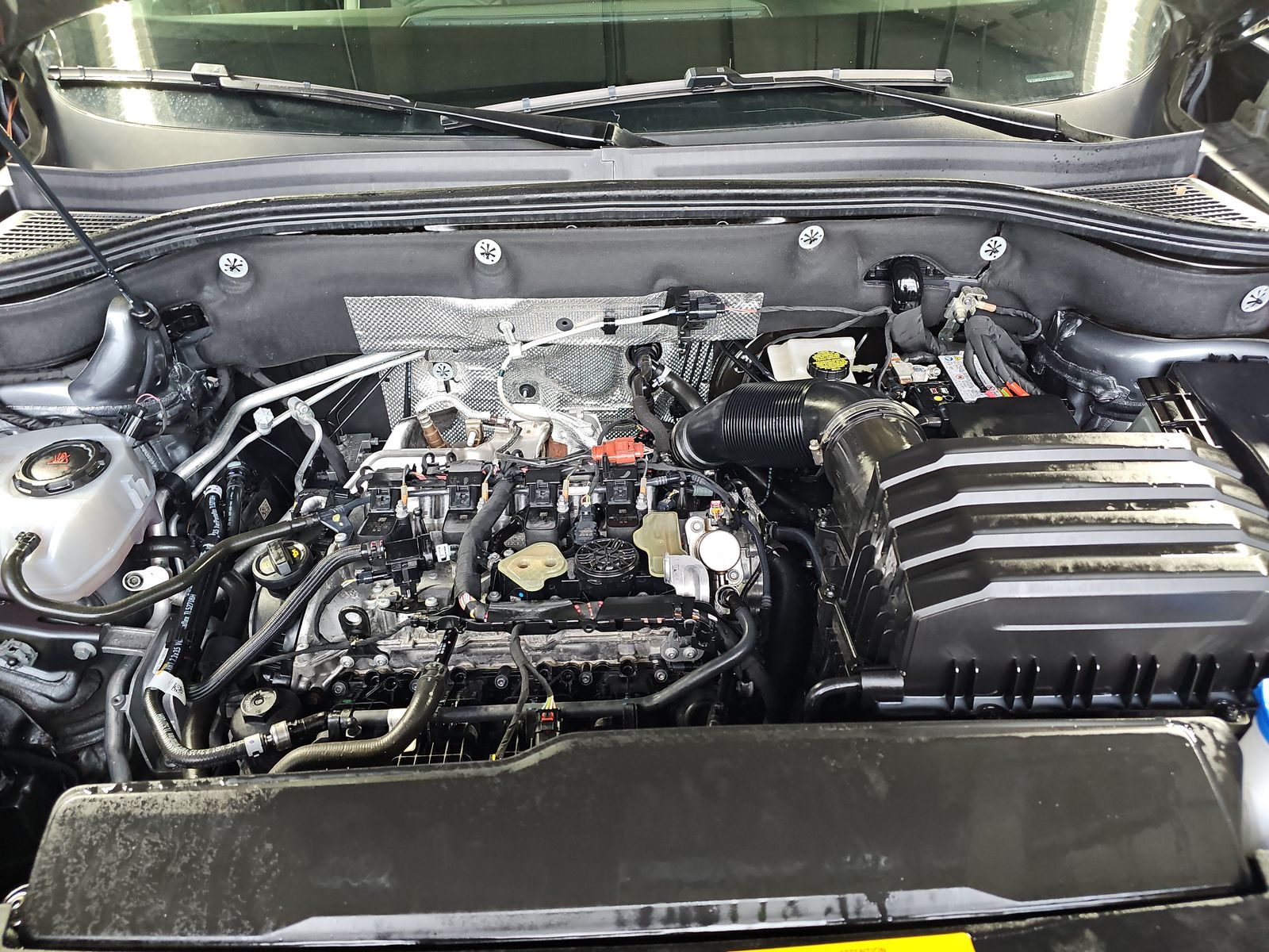 2025 Volkswagen Atlas 2.0T SE FWD