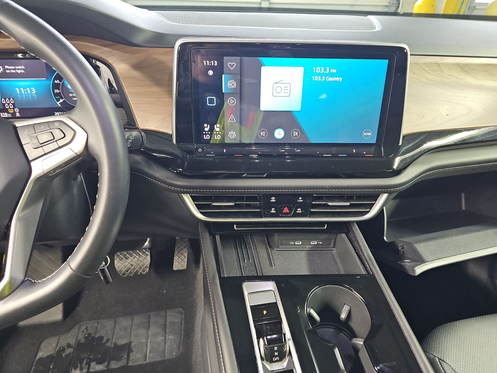 2025 Volkswagen Atlas 2.0T SE FWD