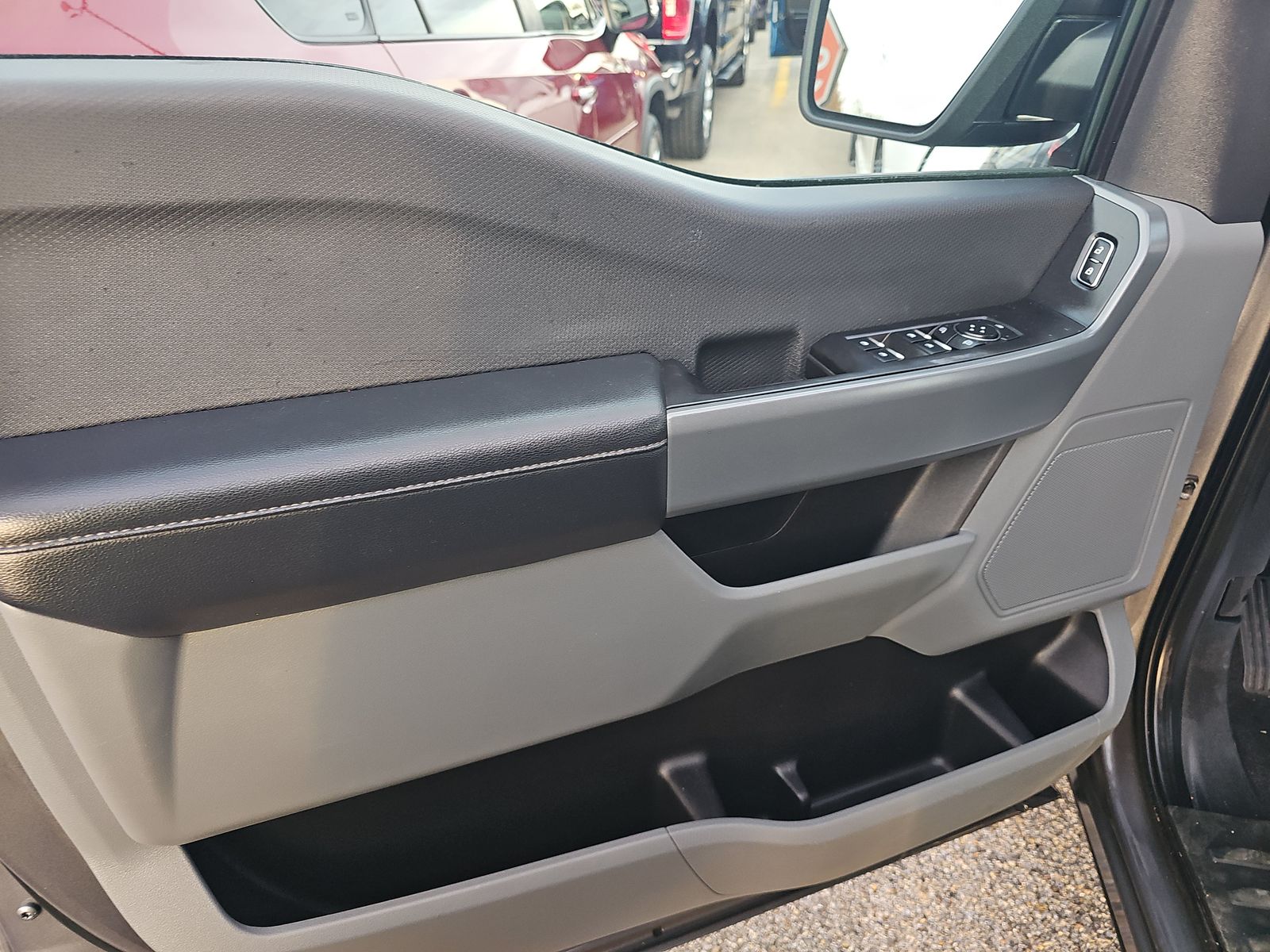 2023 Ford F-150 XLT RWD