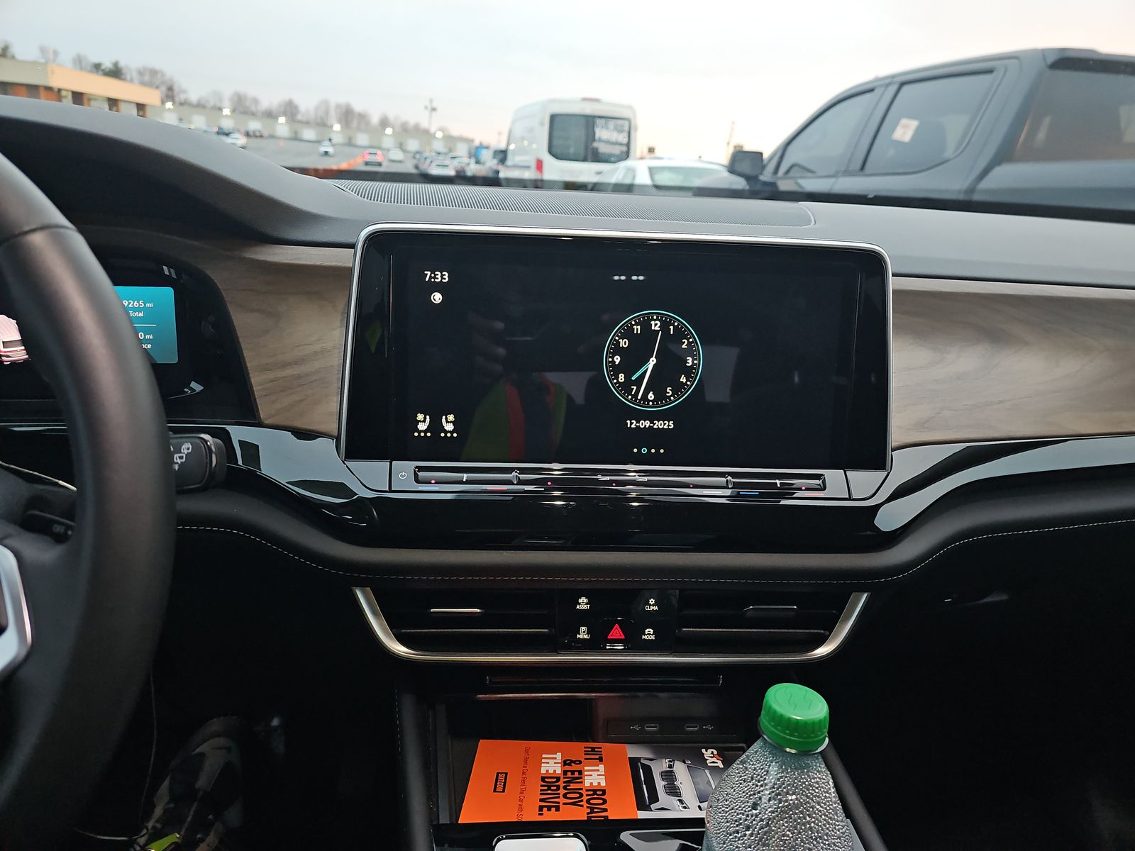 2025 Volkswagen Atlas 2.0T SE AWD