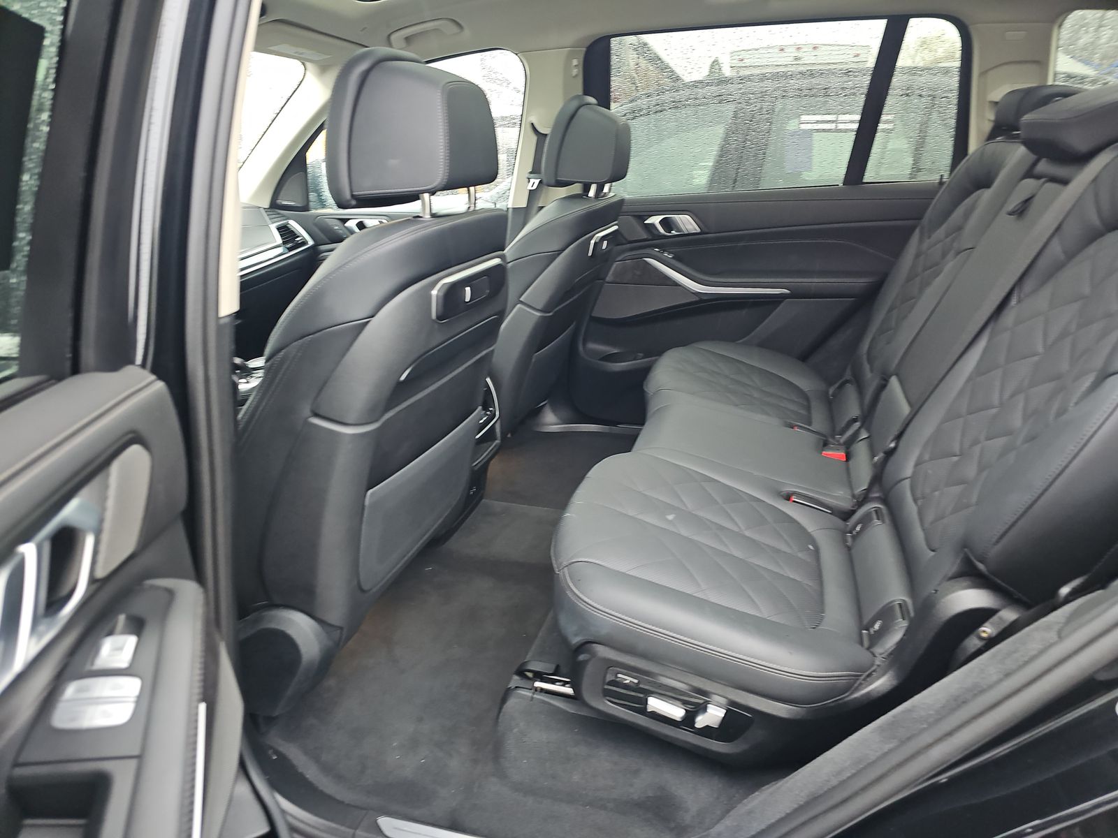 2025 BMW X7 xDrive40i AWD