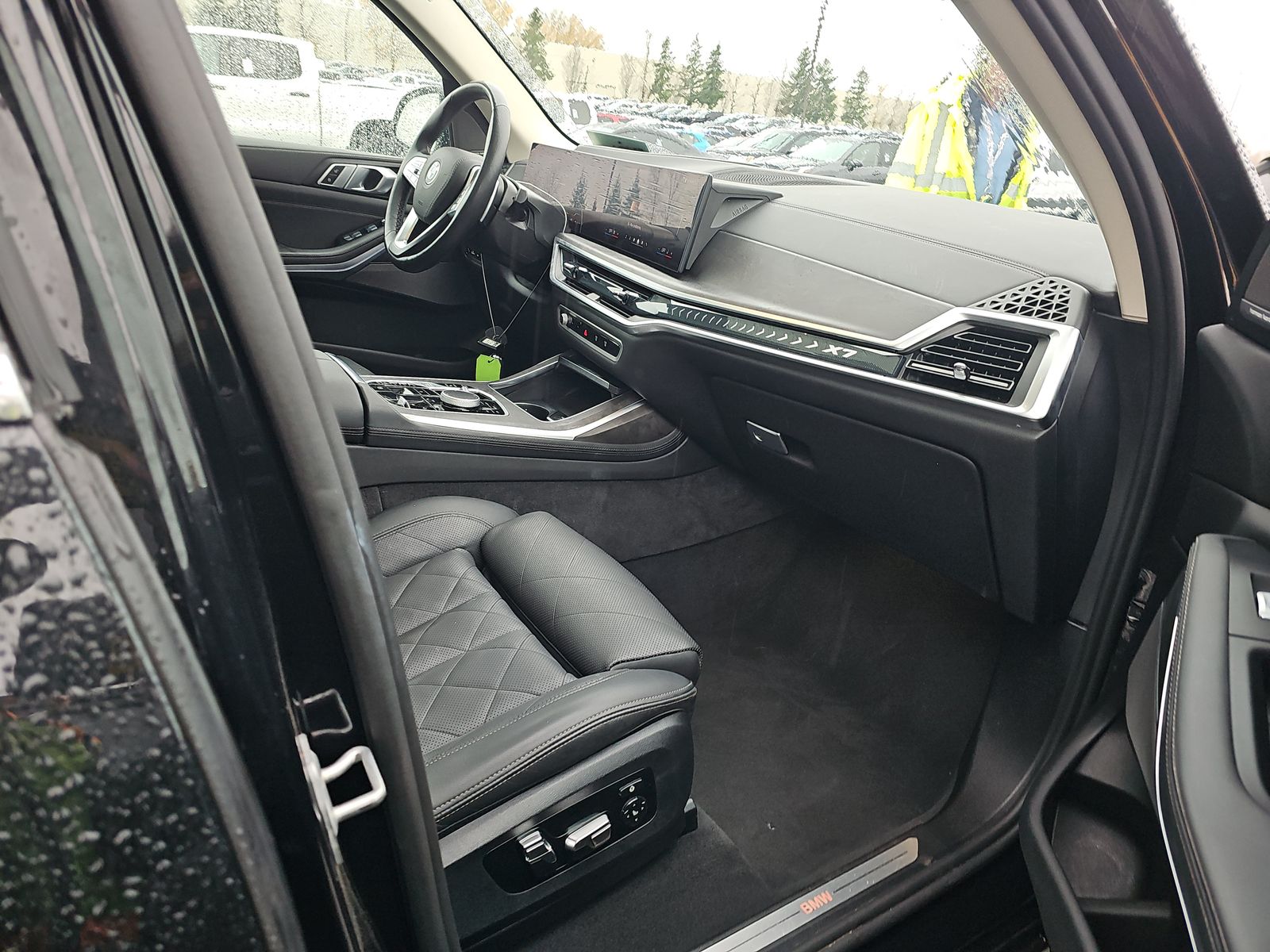 2025 BMW X7 xDrive40i AWD