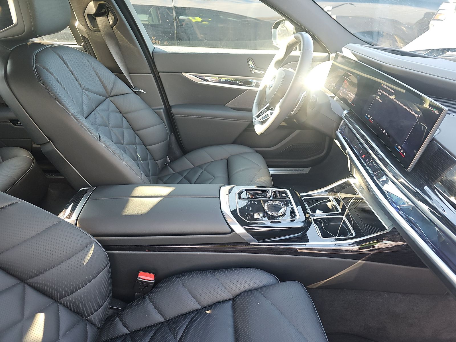 2025 BMW 7 Series 740i xDrive AWD