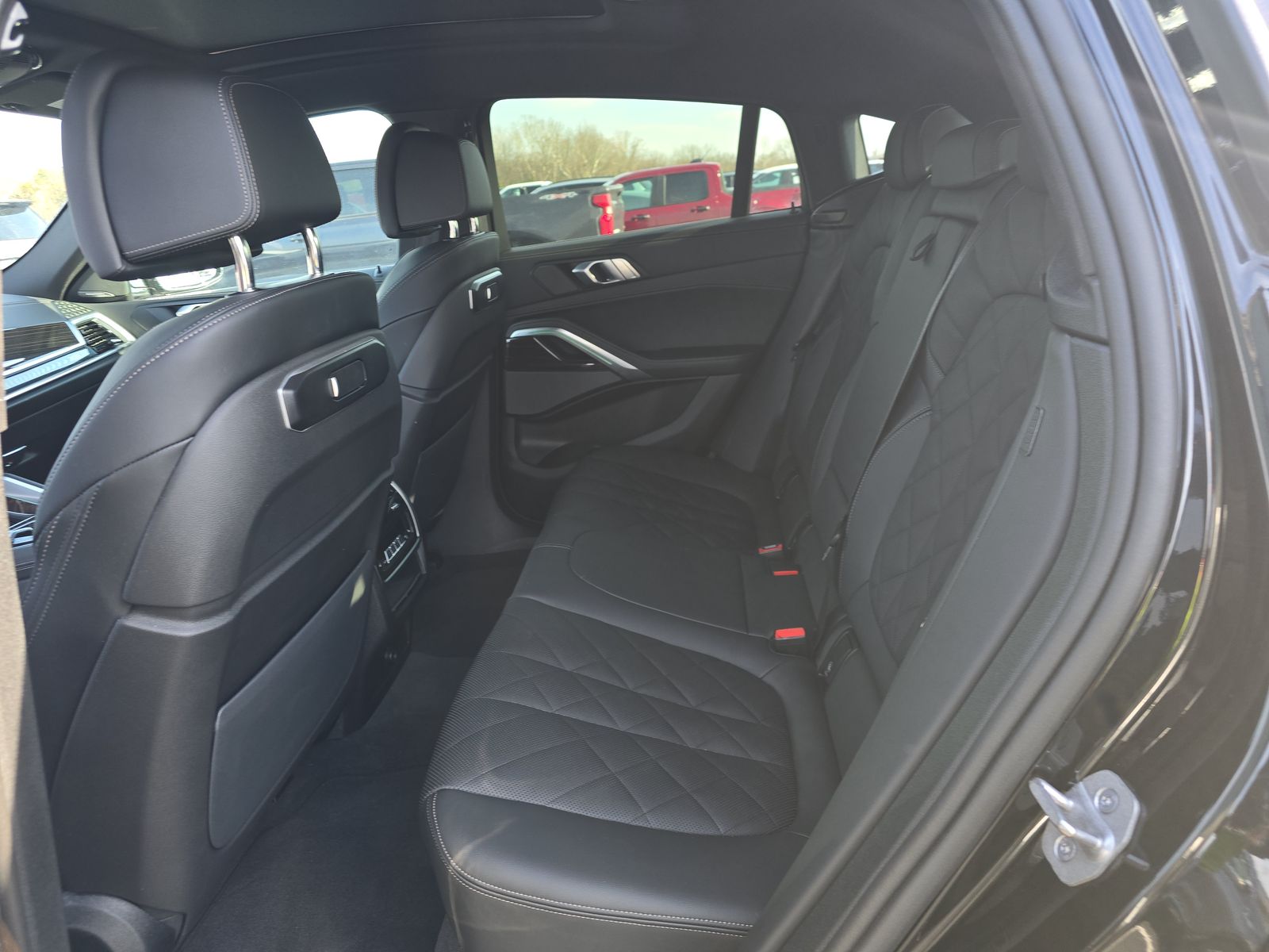 2025 BMW X6 xDrive40i AWD