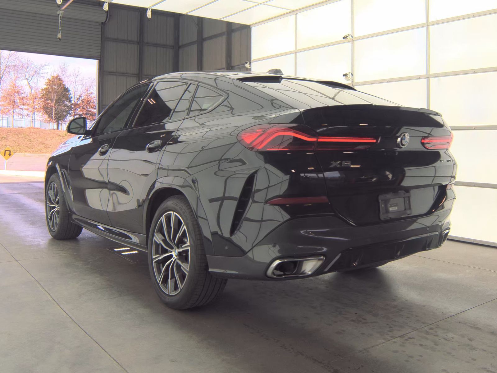 2025 BMW X6 xDrive40i AWD