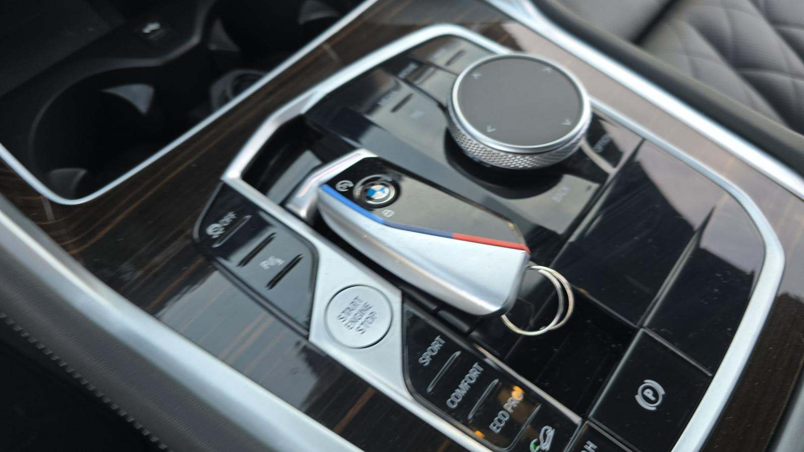 2025 BMW X6 xDrive40i AWD