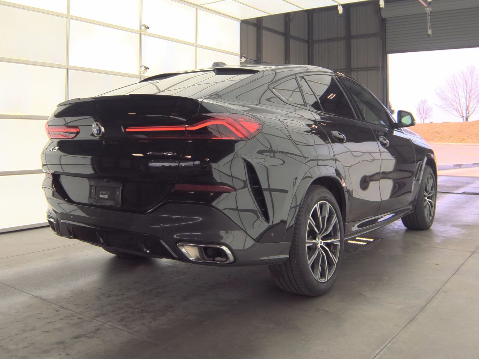 2025 BMW X6 xDrive40i AWD
