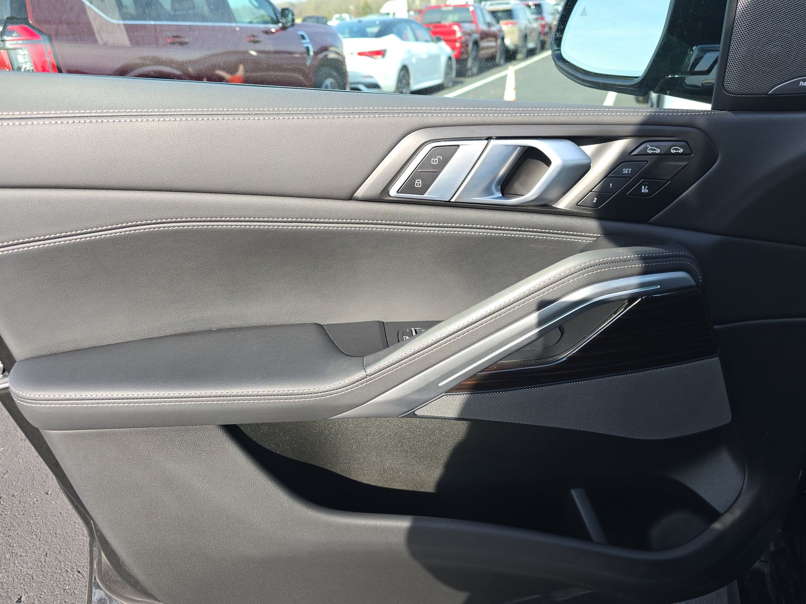 2025 BMW X6 xDrive40i AWD