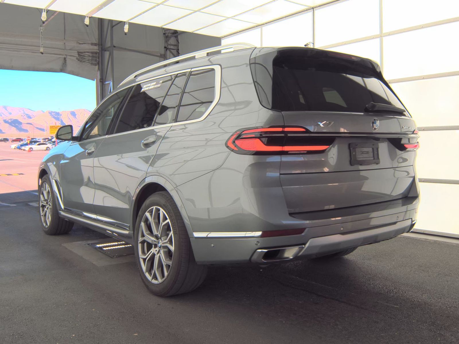 2025 BMW X7 xDrive40i AWD