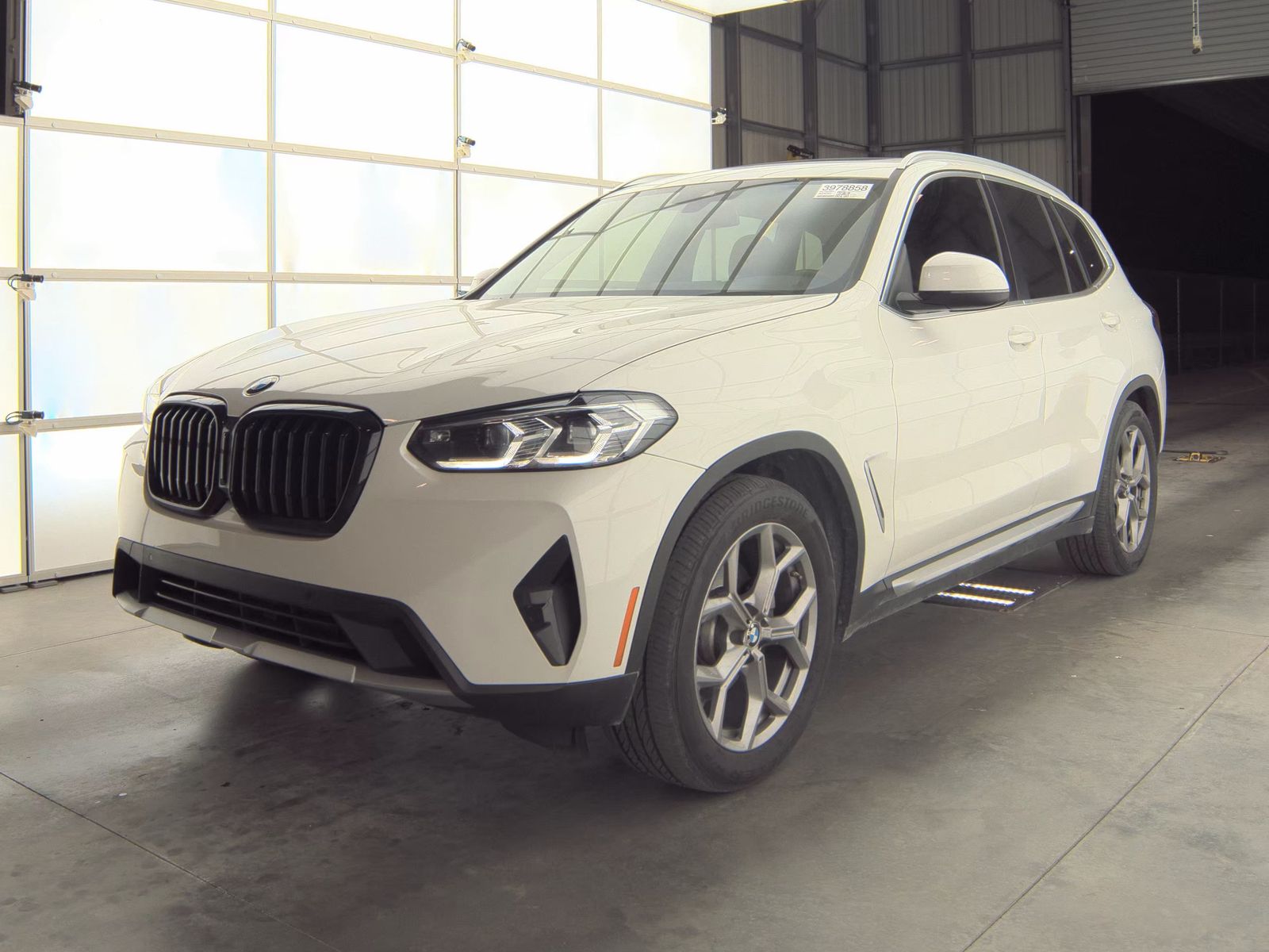 2022 BMW X3 30i's photo