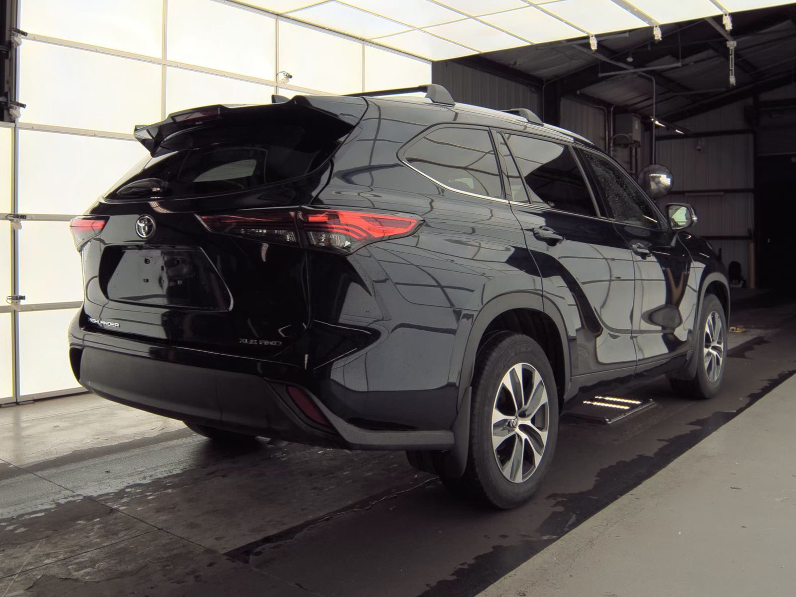 2022 Toyota Highlander XLE AWD