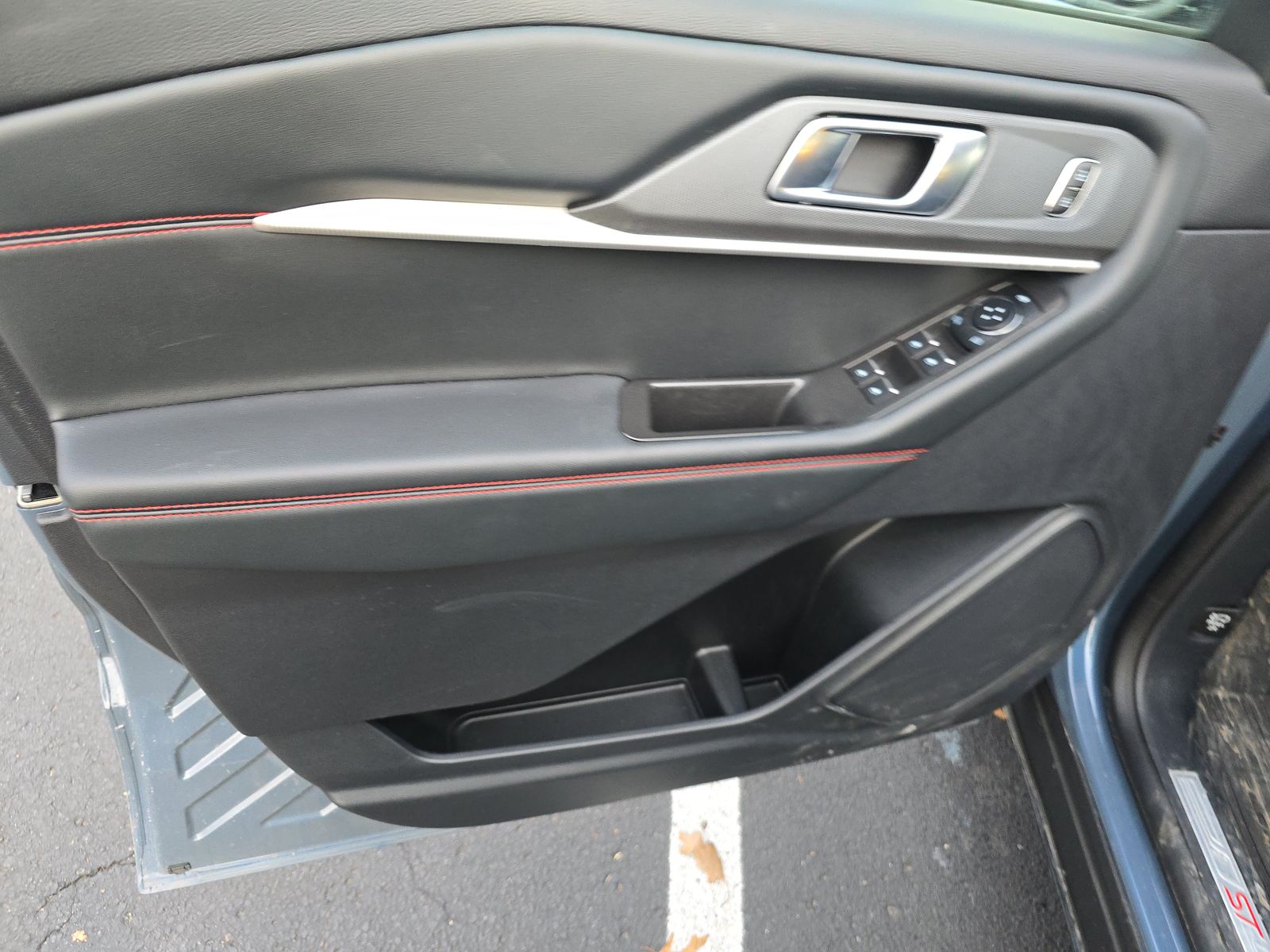 2025 Ford Explorer ST-Line AWD