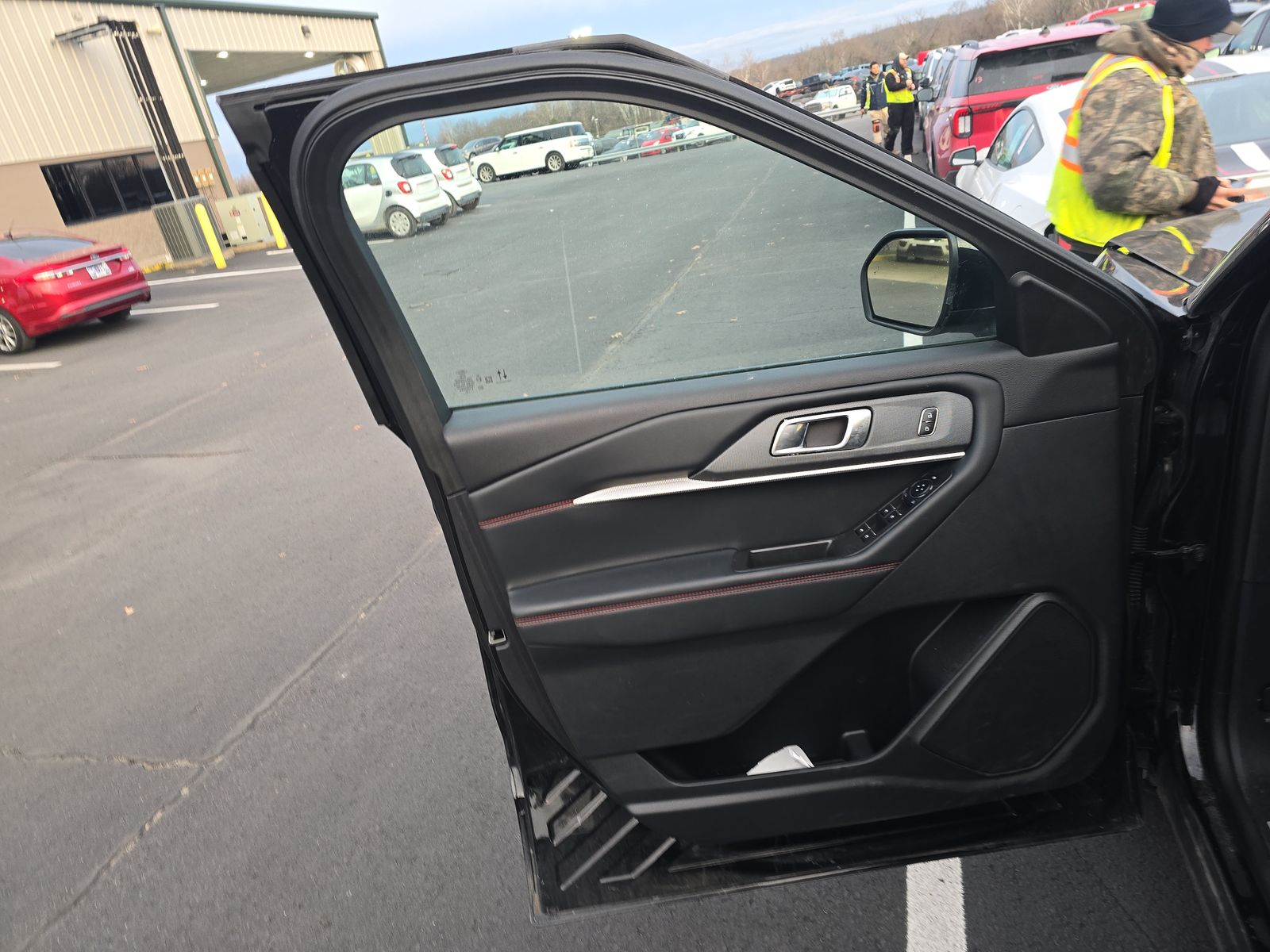 2025 Ford Explorer ST-Line AWD