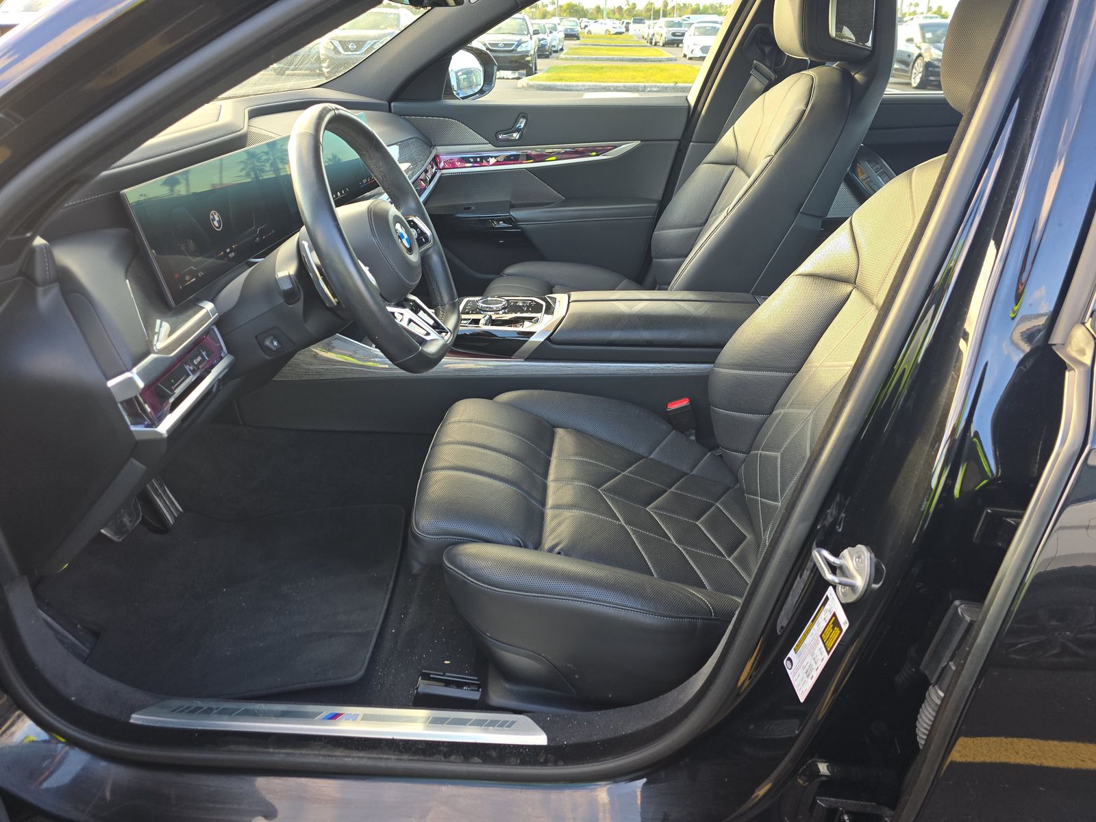 2025 BMW 7 Series 740i RWD