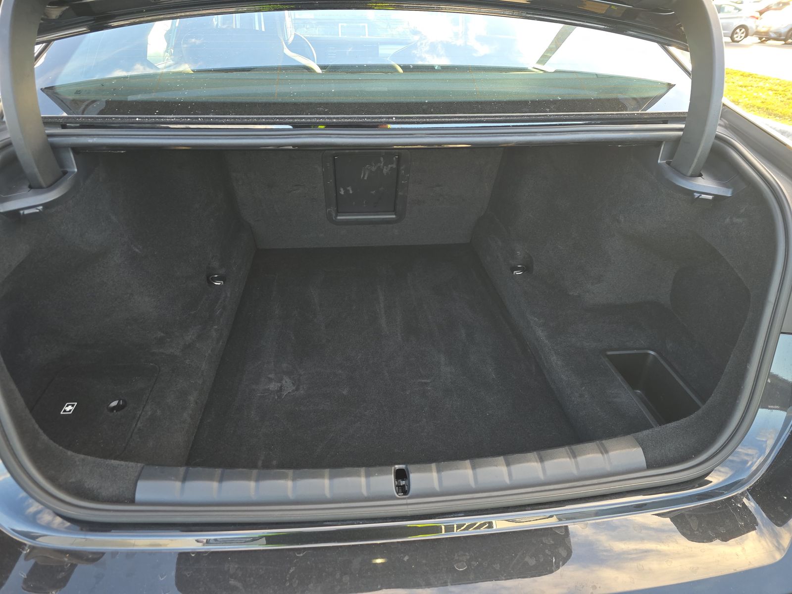 2025 BMW 7 Series 740i RWD