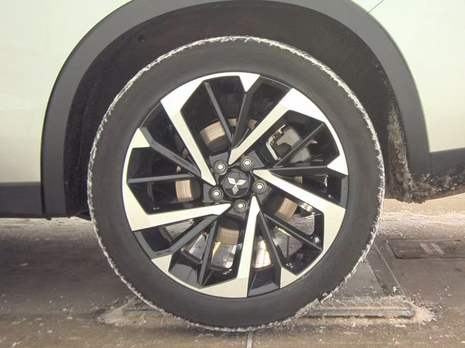 2024 Mitsubishi Outlander SE AWD