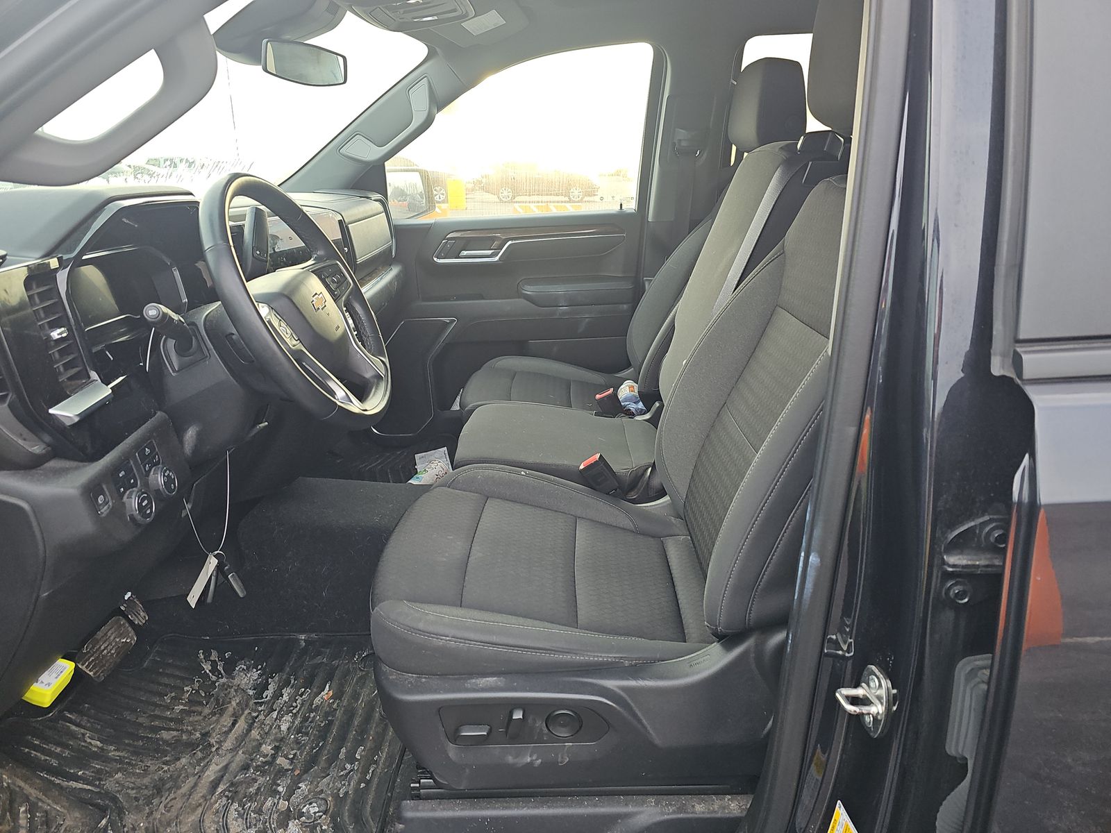 2023 Chevrolet Silverado 1500 LT AWD