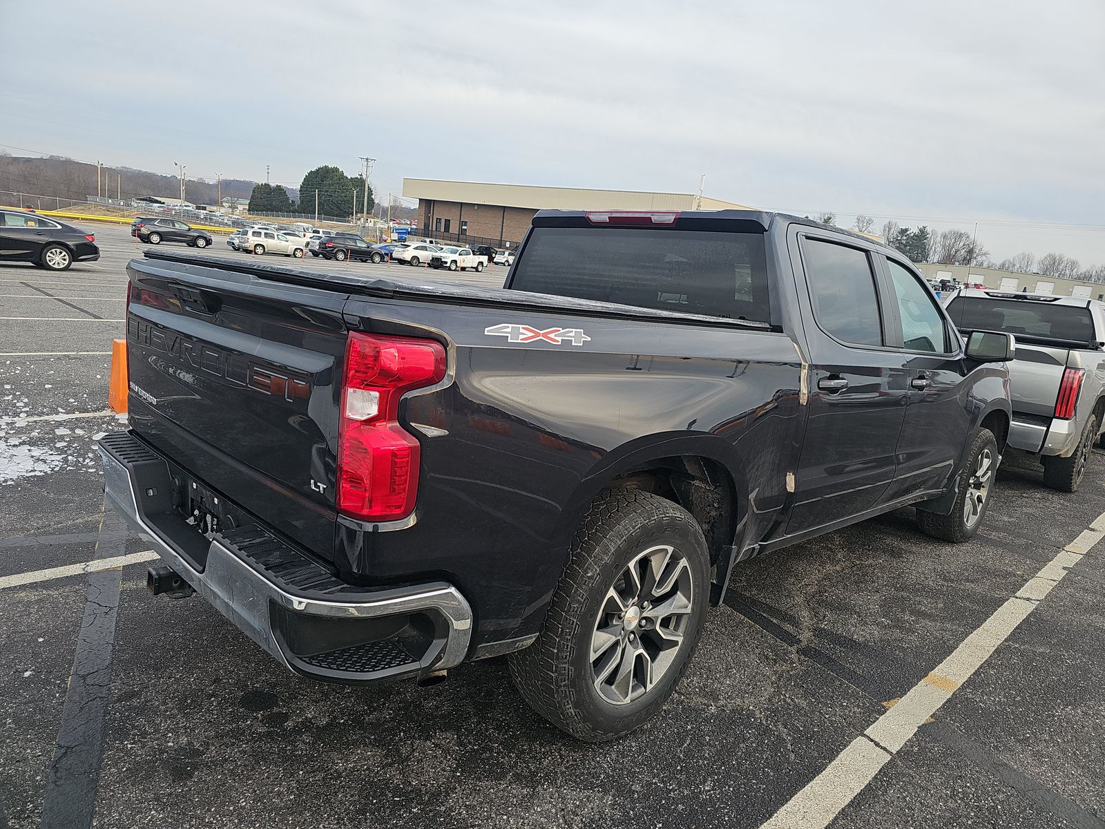 2023 Chevrolet Silverado 1500 LT AWD