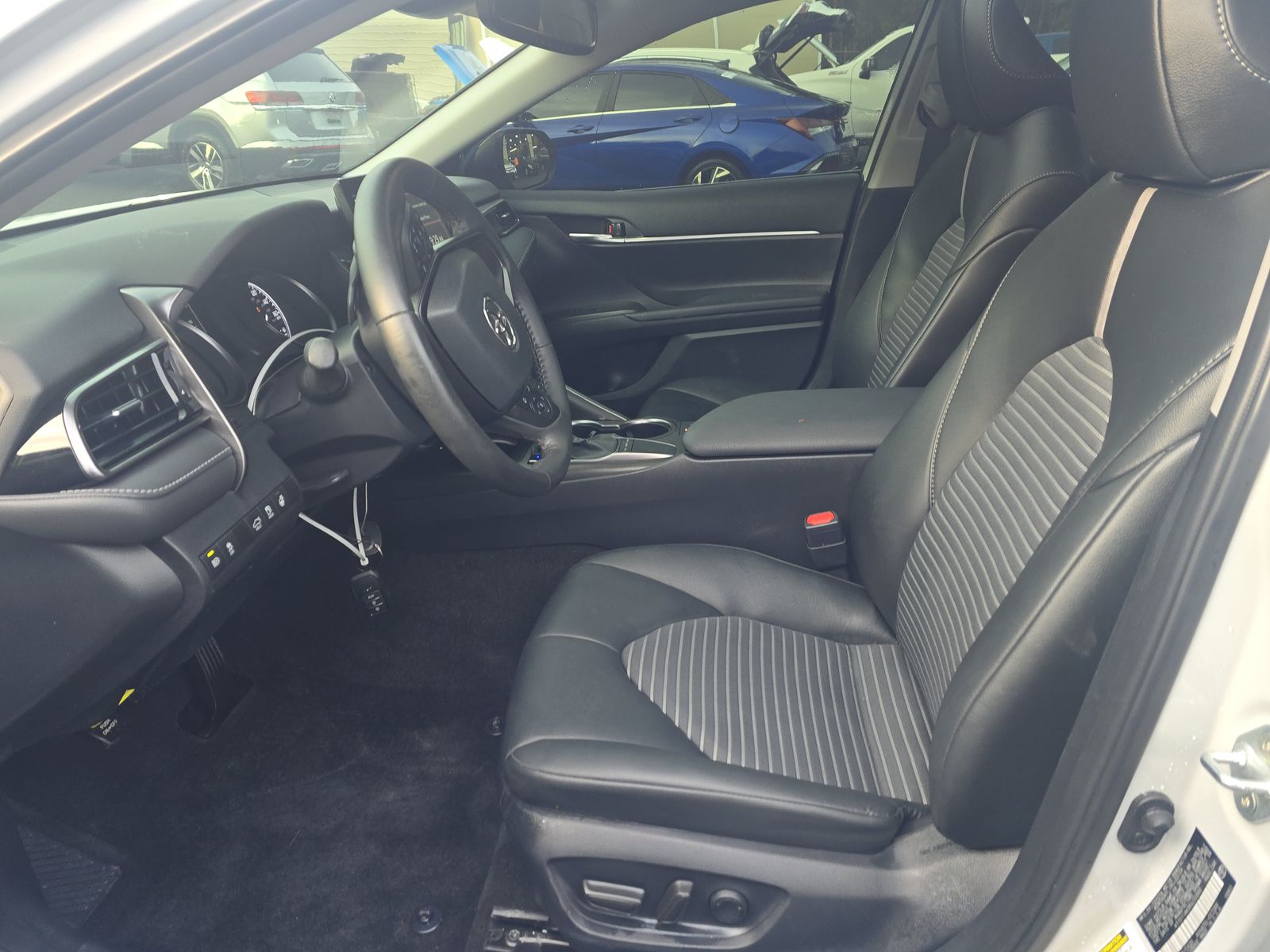 2024 Toyota Camry SE FWD