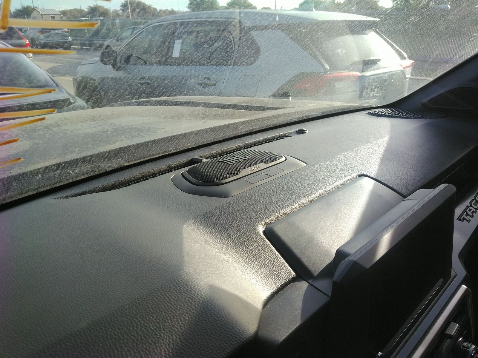 2024 Toyota Tacoma SR5 AWD