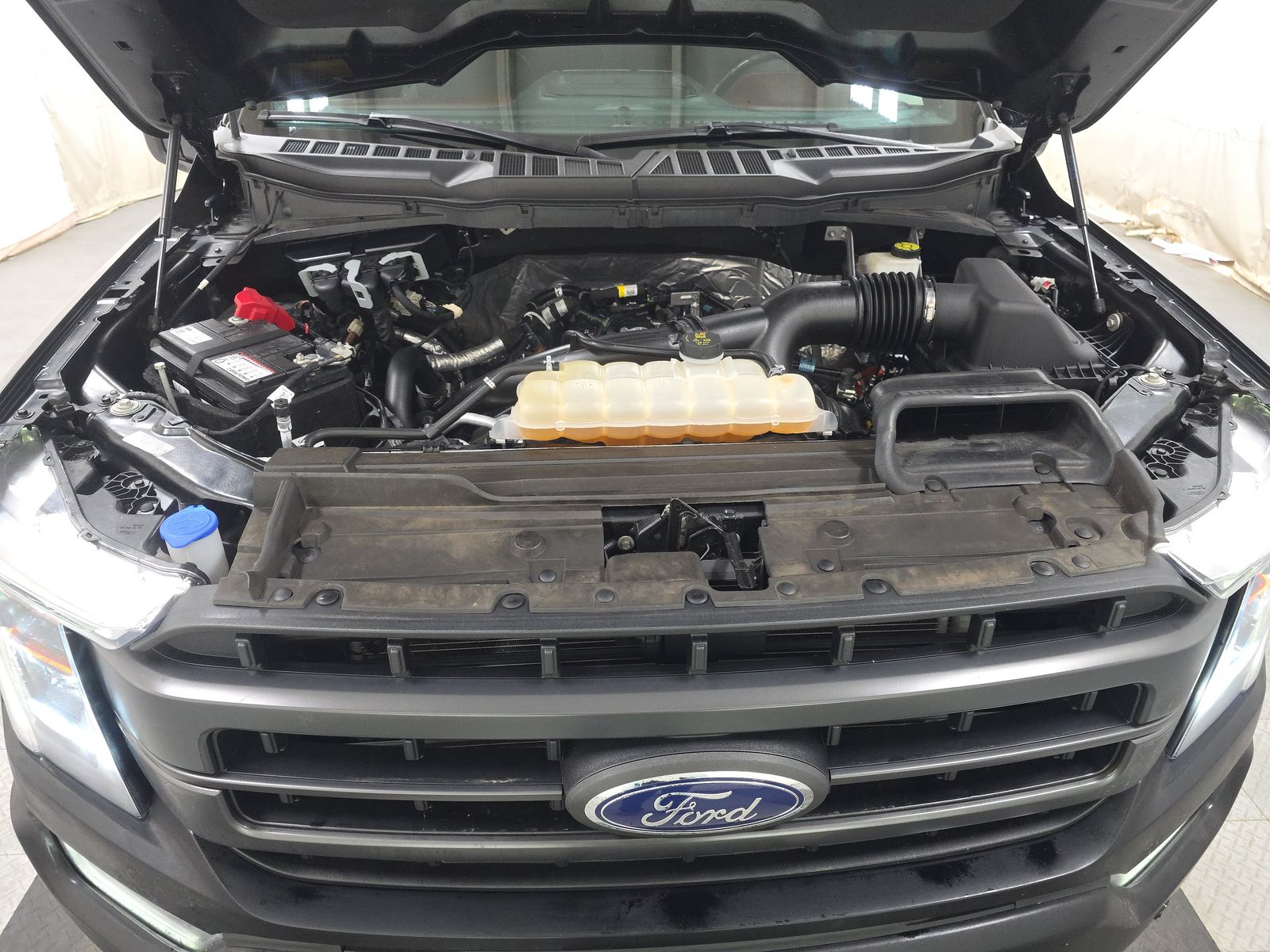 2023 Ford F-150 Lariat AWD