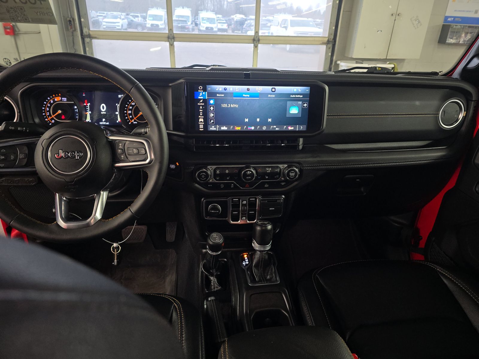 2024 Jeep Wrangler Sahara AWD