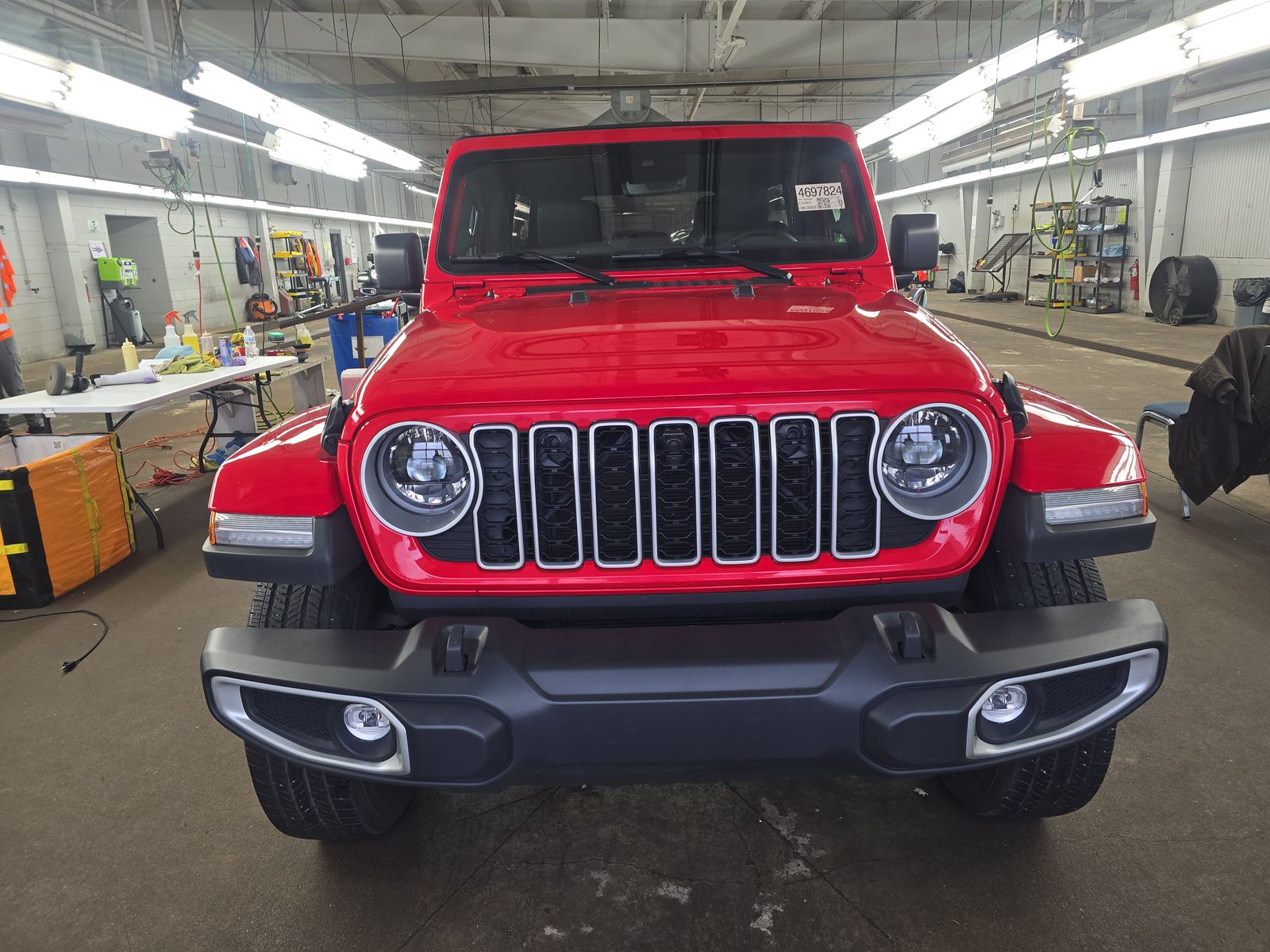 2024 Jeep Wrangler Sahara AWD