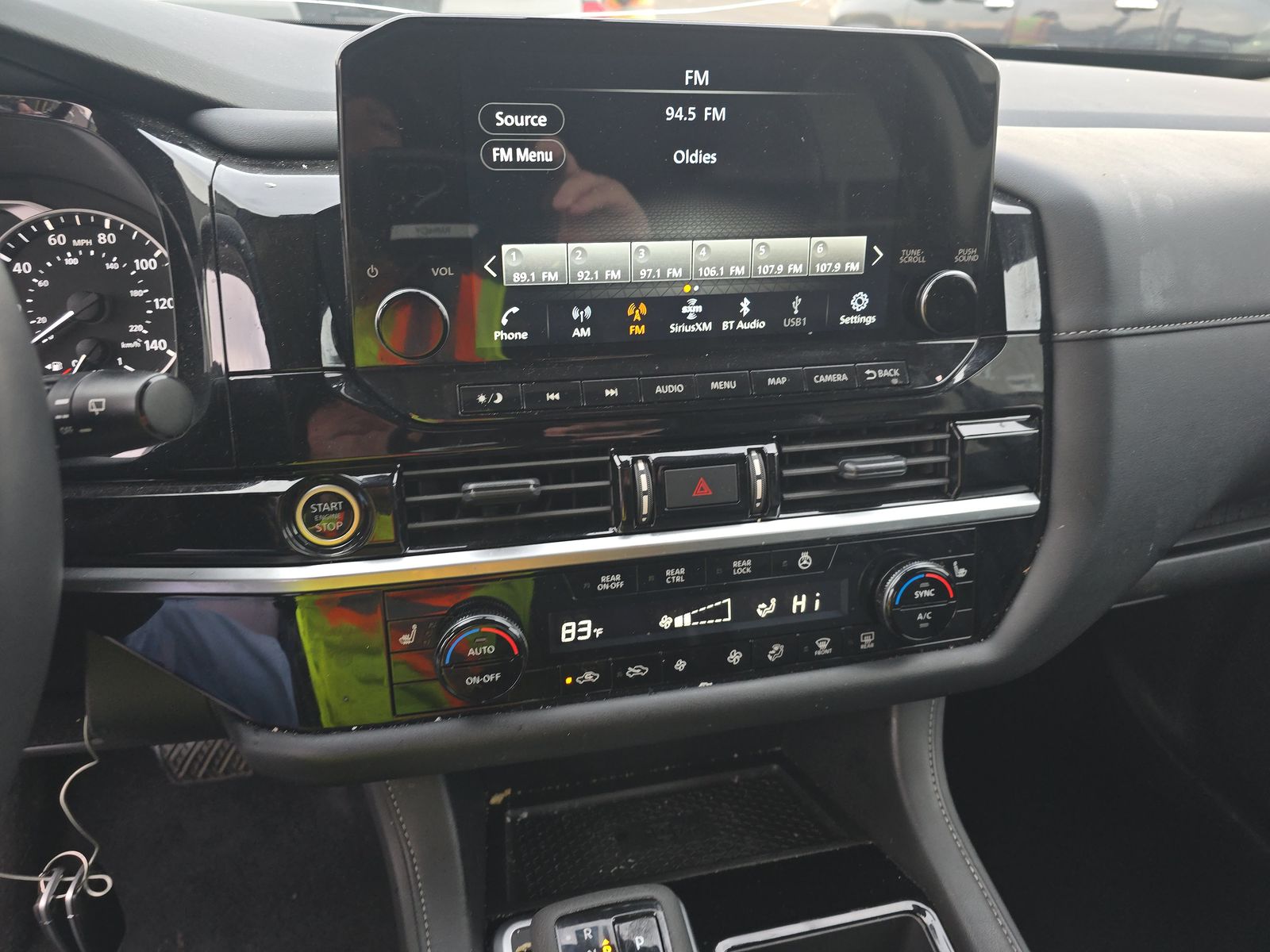 2024 Nissan Pathfinder SL FWD