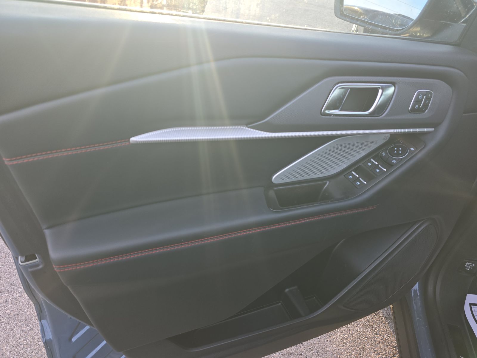 2025 Ford Explorer ST RWD