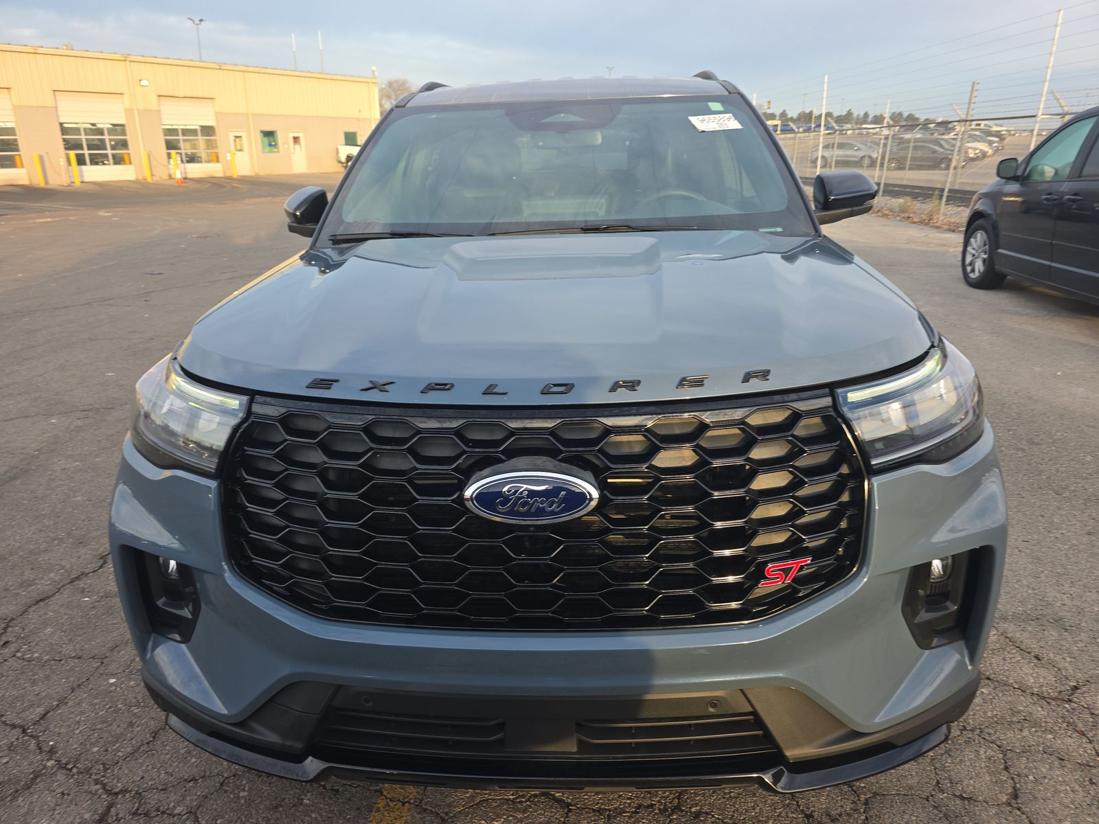 2025 Ford Explorer ST RWD