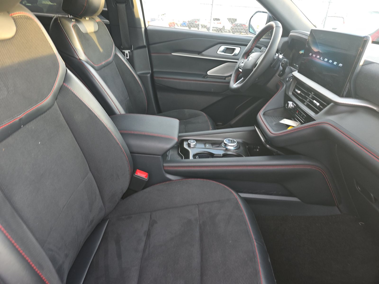 2025 Ford Explorer ST RWD