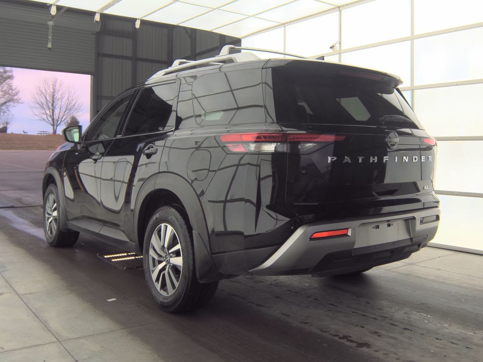 2024 Nissan Pathfinder SL FWD