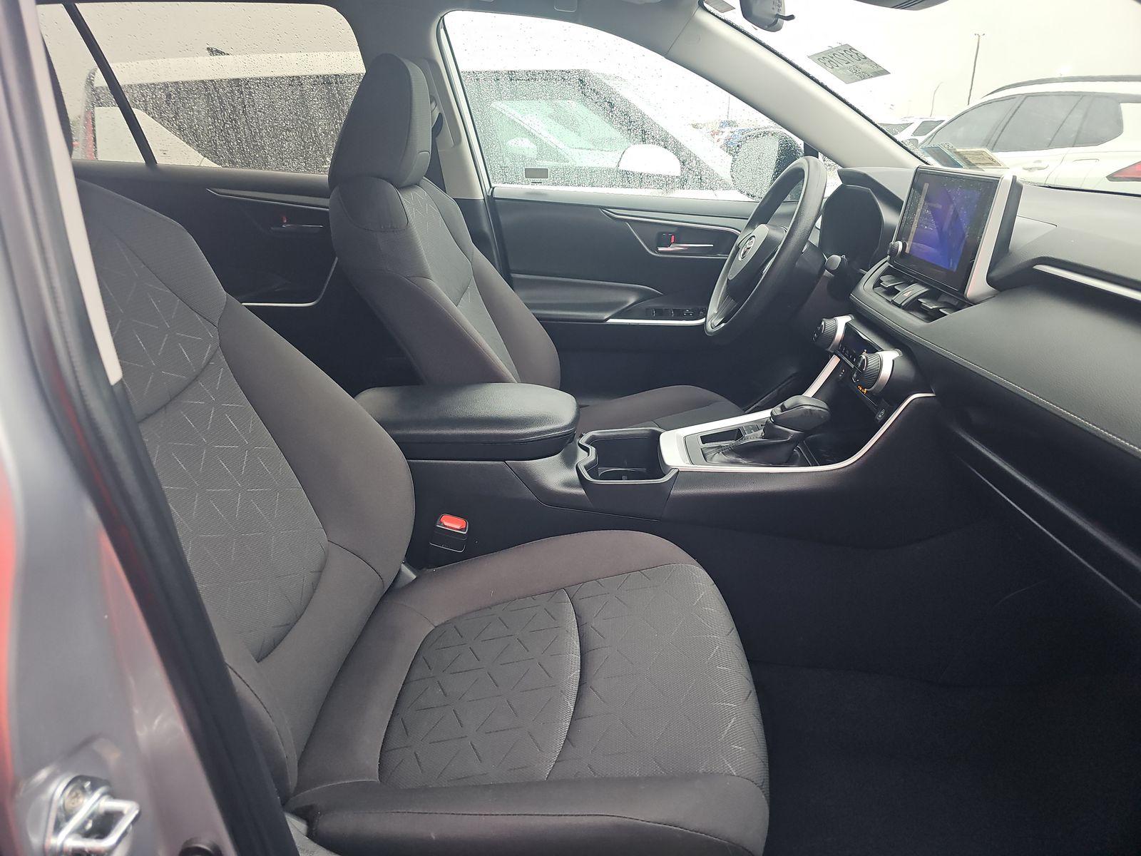 2024 Toyota RAV4 XLE FWD