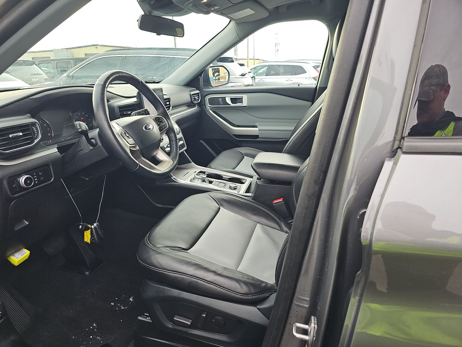 2023 Ford Explorer XLT AWD