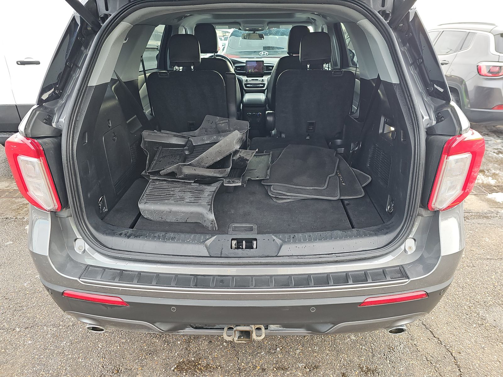 2023 Ford Explorer XLT AWD