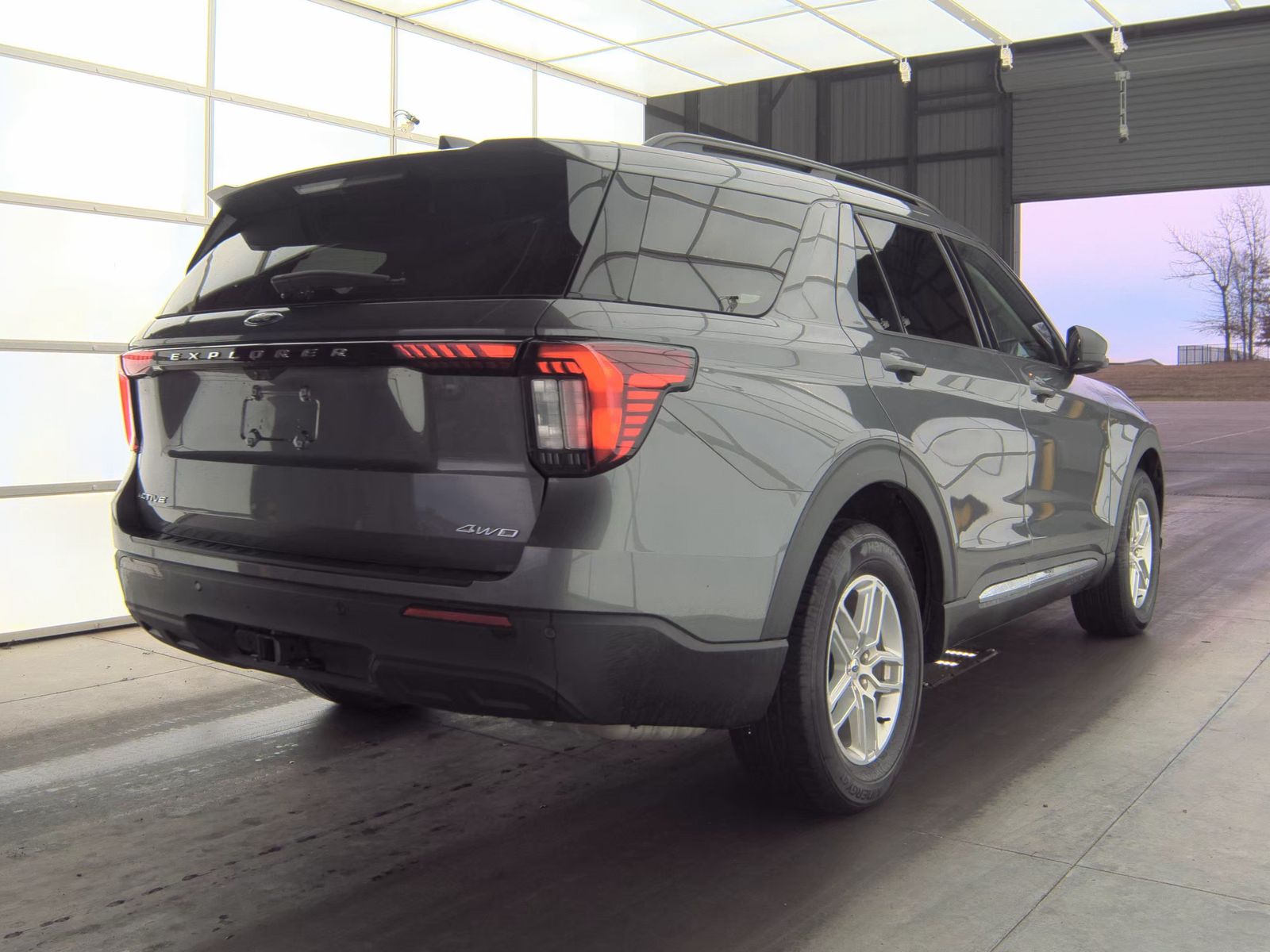 2025 Ford Explorer Active AWD