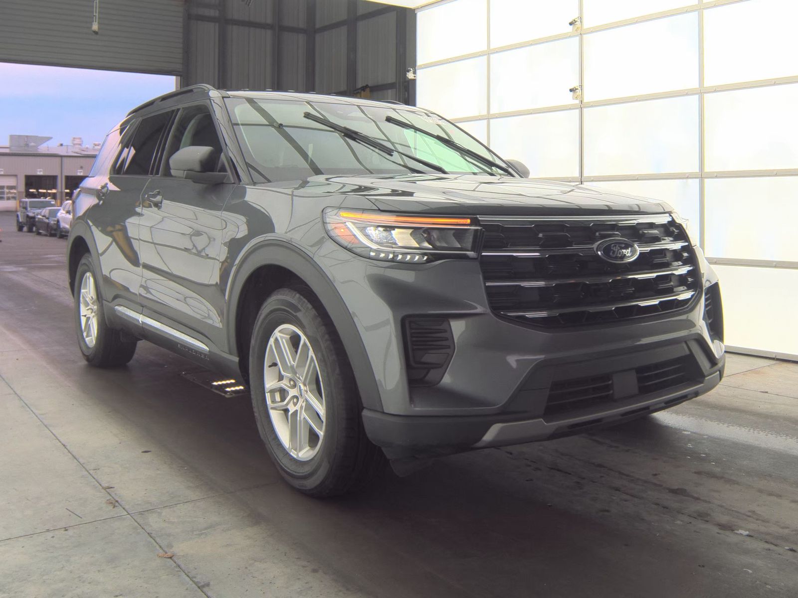 2025 Ford Explorer Active AWD