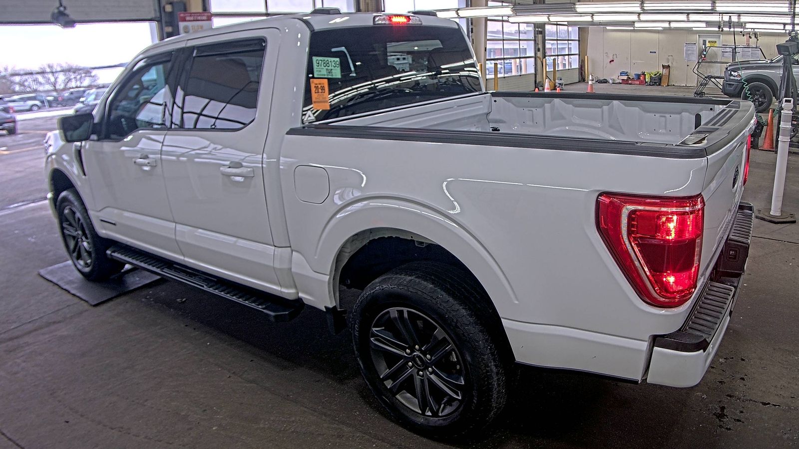 2023 Ford F-150 Hybrid XLT AWD
