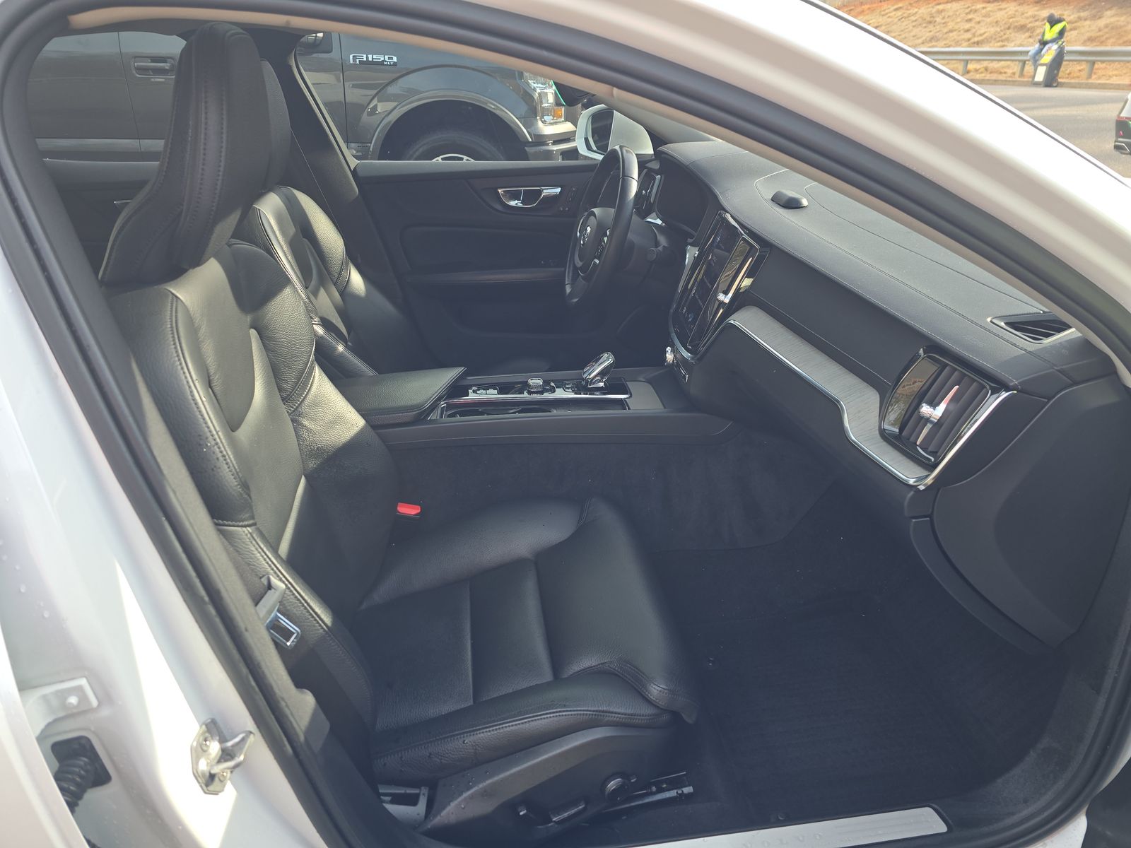 2022 Volvo S60 B5 Inscription AWD